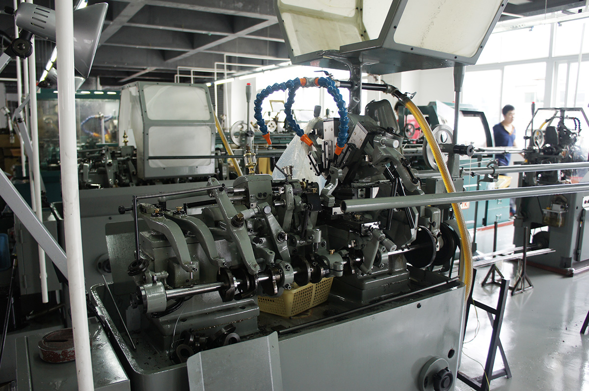 Brief introduction of automatic lathe processing center